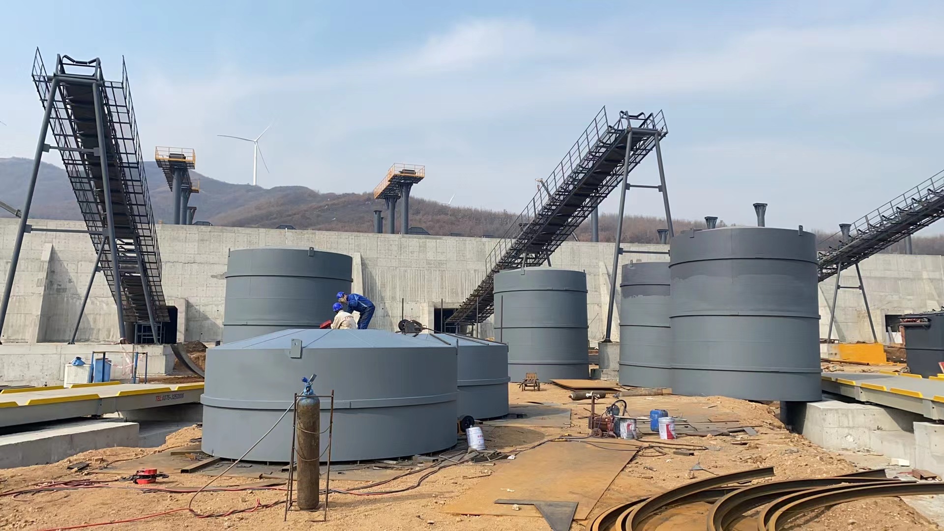 青岛骨料钢板仓河南项目大型骨料仓生产线进度